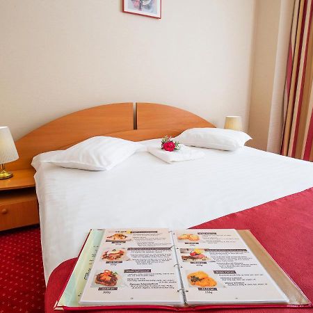 Hotel Dana Σάτου Μάρε Εξωτερικό φωτογραφία