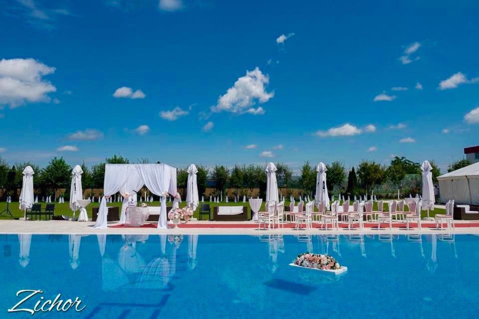 Hotel Dana Σάτου Μάρε Εξωτερικό φωτογραφία